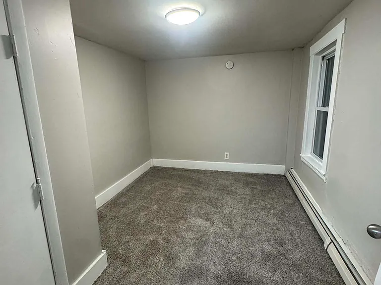 16 Jefferson St #2 — Photo 5