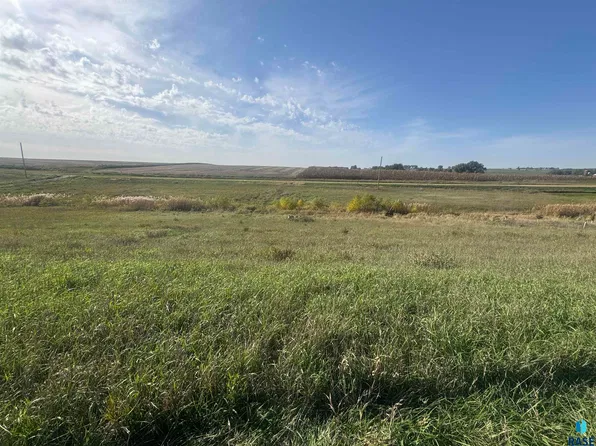472nd Ave, Dell Rapids, SD 57022