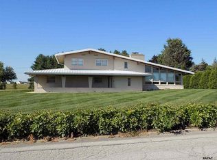 2300 Donwood Dr, Dover, PA 17315