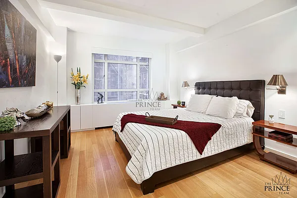 Sold by Compass | media 6