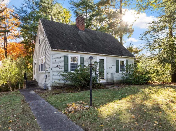 34 Charlotte Avenue, Nashua, NH 03064