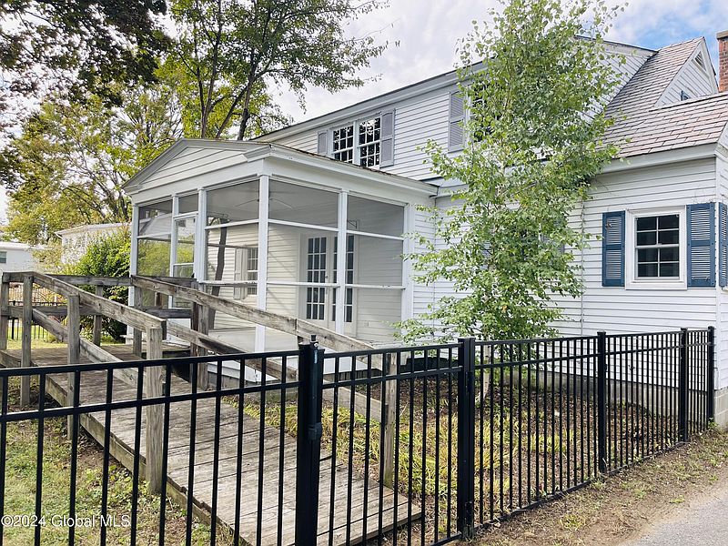 3rd image of 175 Sanford Street