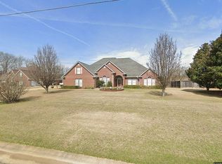 104 Francis Ln, Starkville, MS 39759