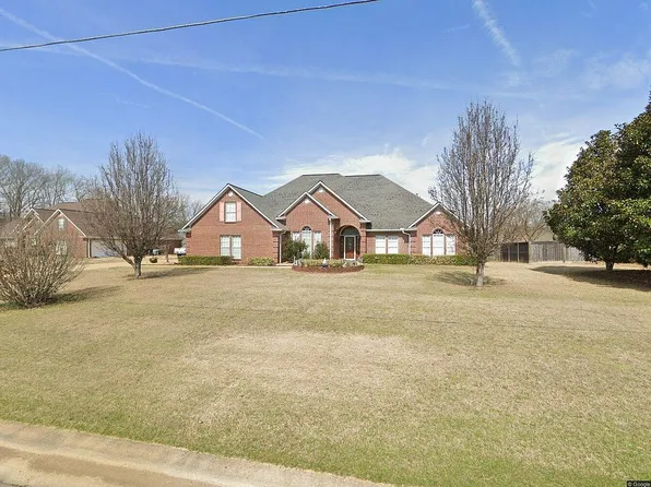104 Francis Ln, Starkville, MS 39759