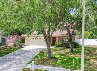 24705 Laurel Ridge Dr, Lutz, FL 33559