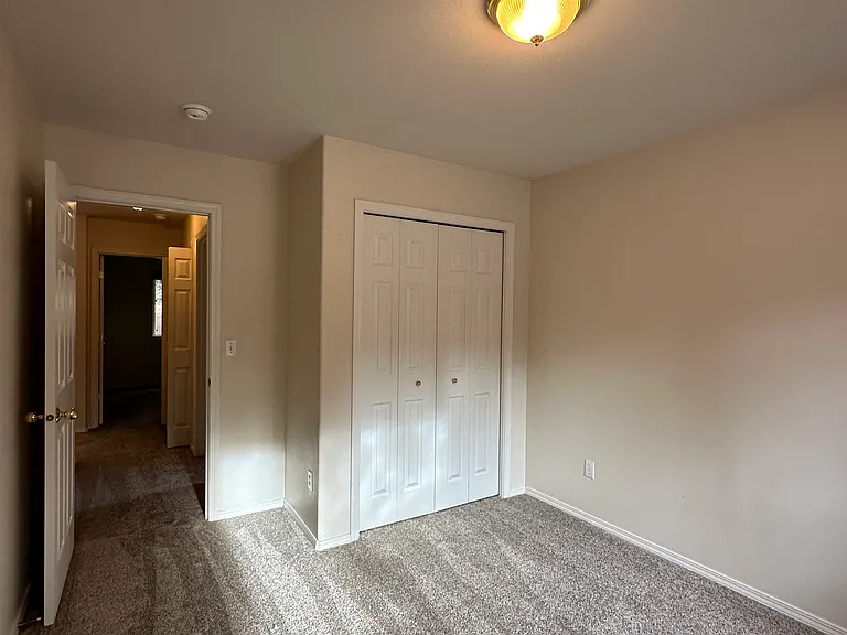 266 SW Summer Lake Dr — Photo 15