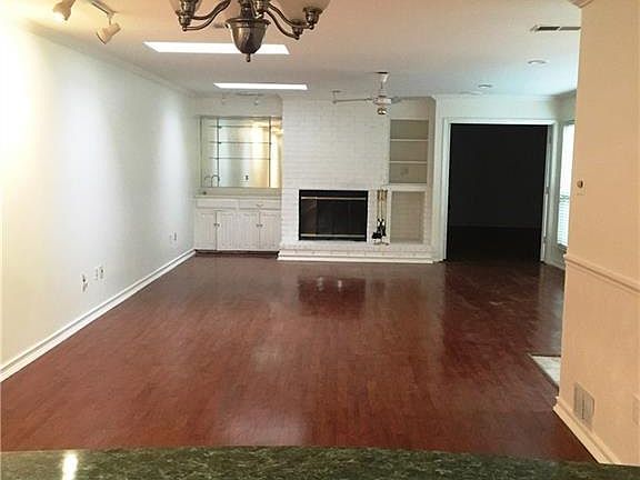 4th image of 3484 Courtyard Cir