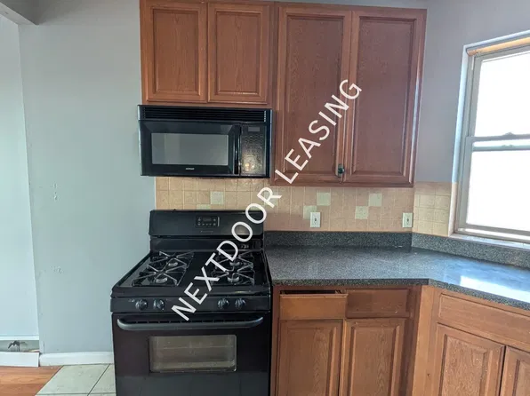 554 Avenue C, Bayonne, NJ