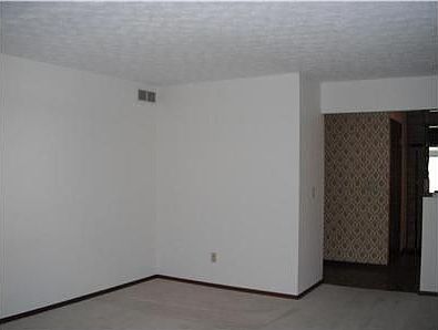 4th image of 2087 Hughey Dr