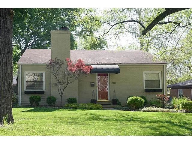 806 N Rock Hill Rd photo 1