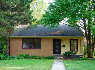 1201 Ginter Ave, Iowa City, IA 52240