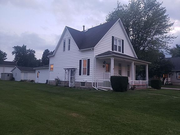 2nd image of 212 W 1st St