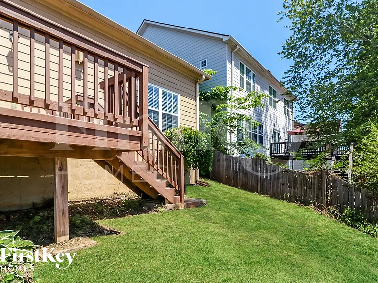 1460 Independence Trl — Photo 16