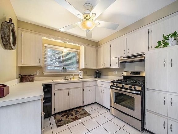 5th image of 8170 Whitefield St