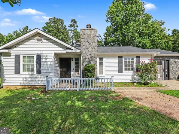 2805 Robinson Wood Dr, Riverdale, GA 30296