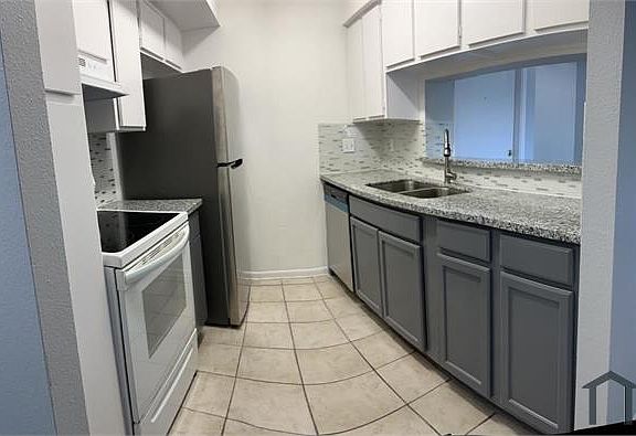 3rd image of 8519 Hearth Dr APT 27