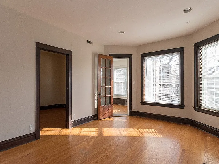 1440 W Addison St #3 — Photo 10