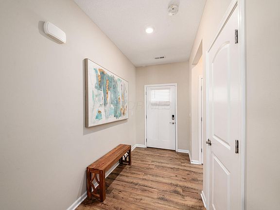5th image of 521 Curry Dr