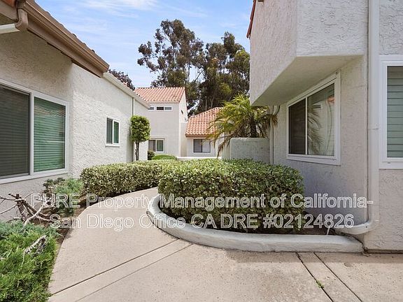 2nd image of 4612 Villas Dr