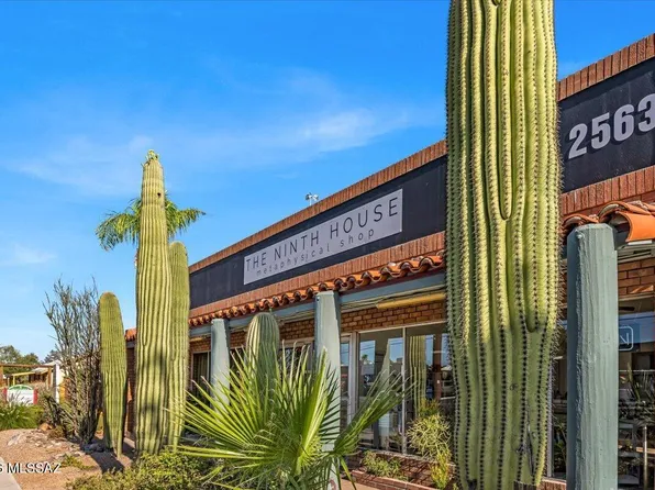 2561 E Fort Lowell Rd, Tucson, AZ 85716