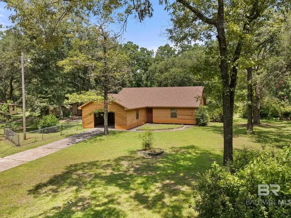 10853 Hall Dr, Axis, AL 36505