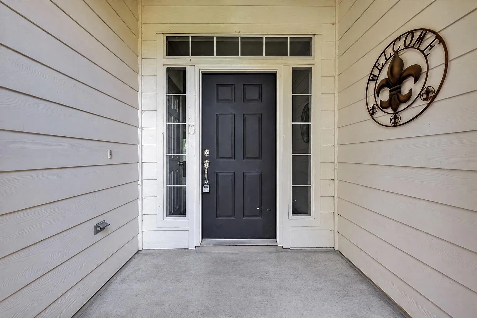 4 bed, 2.0 bath, 2162 sqft, $2,350 — Photo 4