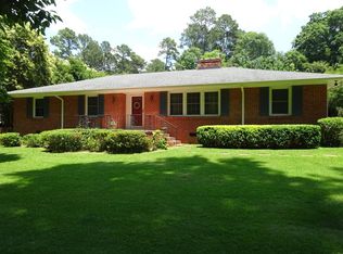 313 Hunting Rd, Greenwood, SC 29646