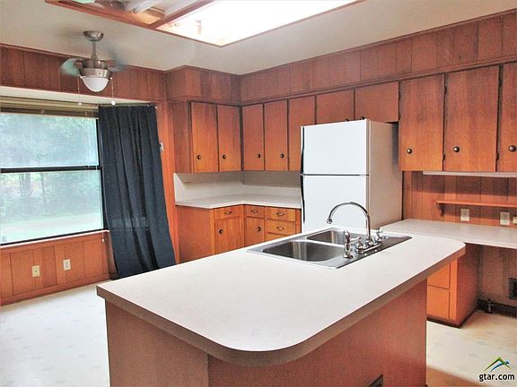 5th image of 1142 County Road 1401