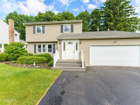 13 Sandra Sue Drive, Loudonville, NY 12211