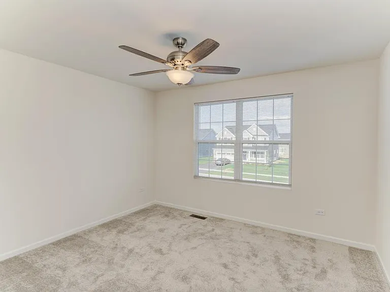 15303 S Sawgrass Cir — Photo 25
