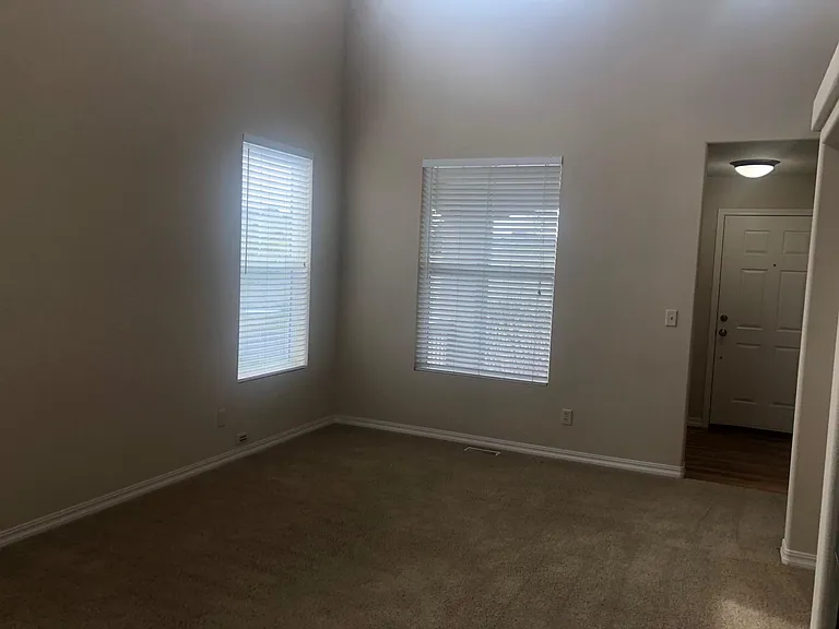 4217 Ashby Field Dr — Photo 6