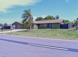 16 Tropicana Pkwy E, Cape Coral, FL 33909