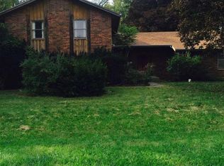 17663 Woodthrush Ln, South Bend, IN 46635