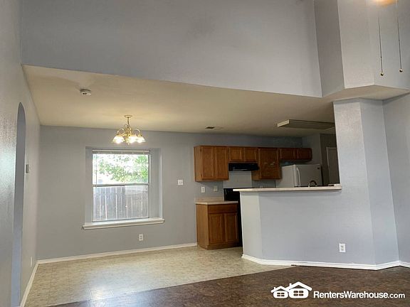 5th image of 6802 Grapevine Lk