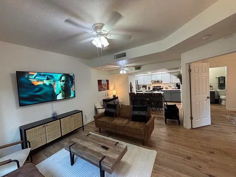 100 E Fillmore St #135 — Photo 3