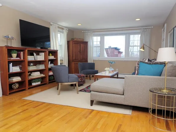 107 Russell St #3, Charlestown, MA 02129