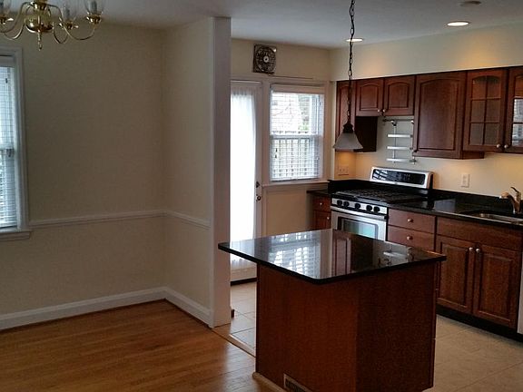 4th image of 159 Dumbarton Rd