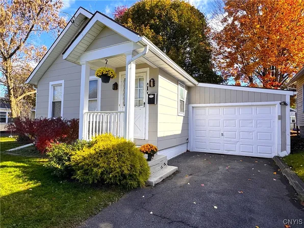 12 Russell Ave, Yorkville, NY 13495