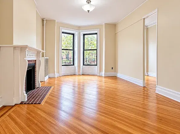 242 6th Ave #2, Brooklyn, NY 11215