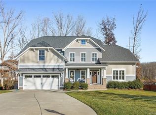 2007 Thorncrag Ln, Midlothian, VA 23112