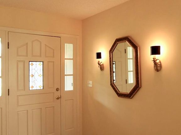 5th image of 255 Candler Ct