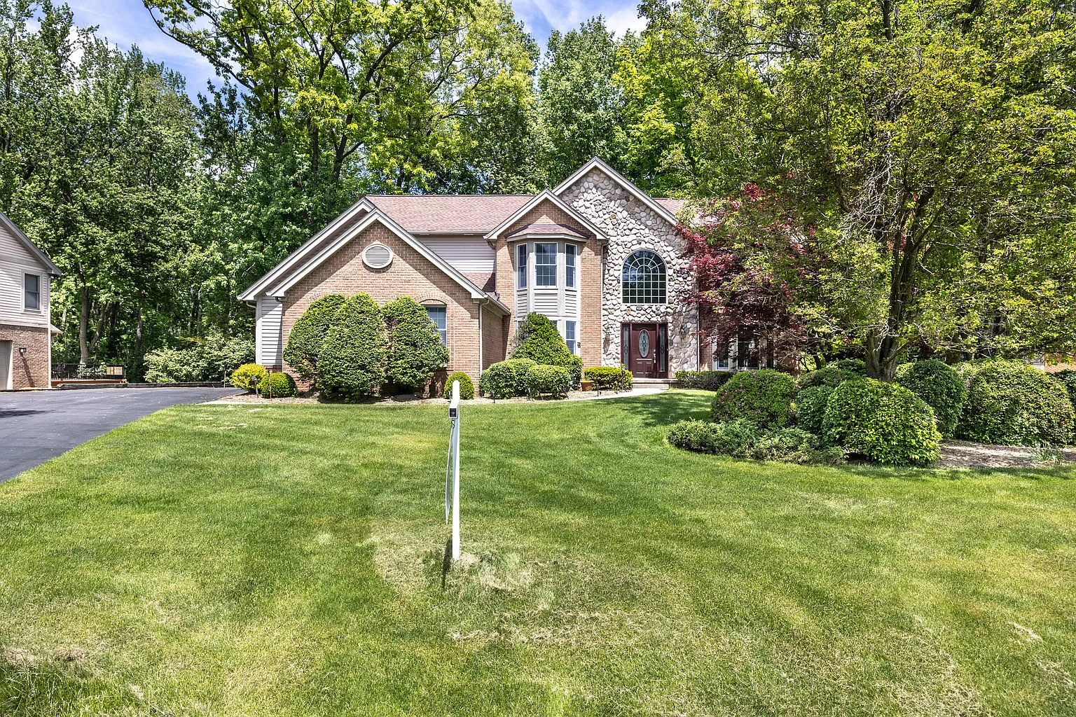 5521 Lohr Lake Dr photo 1