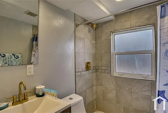 155 S Martin Luther King Blvd #B — Photo 4