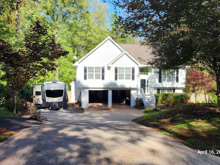 20 Miners Point SE — Photo 40
