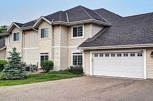 4th image of W398N6070 Autumn Woods Dr
