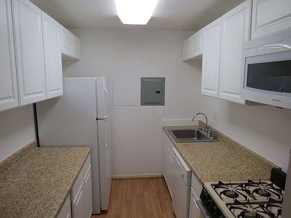 Renovated kitchen (2013)