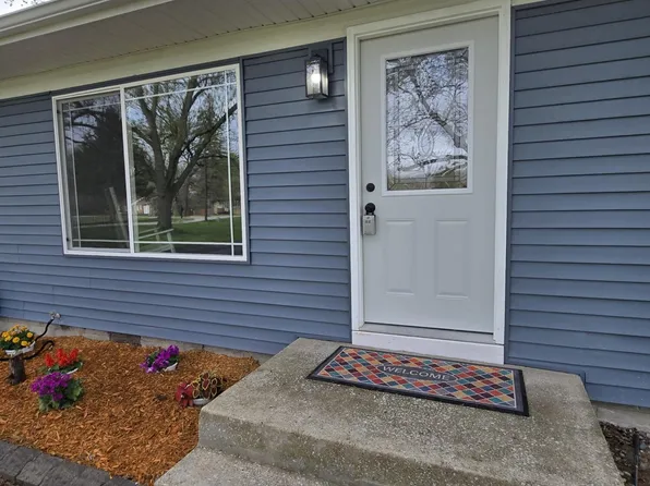 6418 Madison St, Merrillville, IN 46410