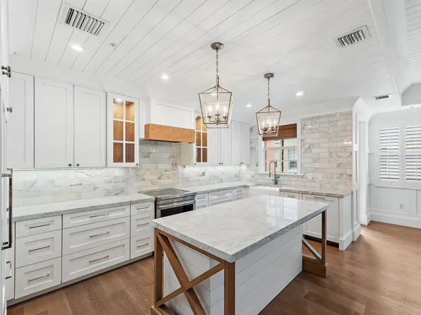 2715 Ravella Way, Palm Beach Gardens, FL 33410