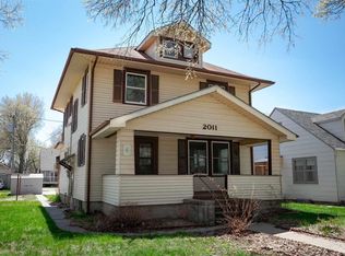 2011 17th St, Columbus, NE 68601
