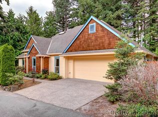 9226 SW Salmon St, Portland, OR 97225